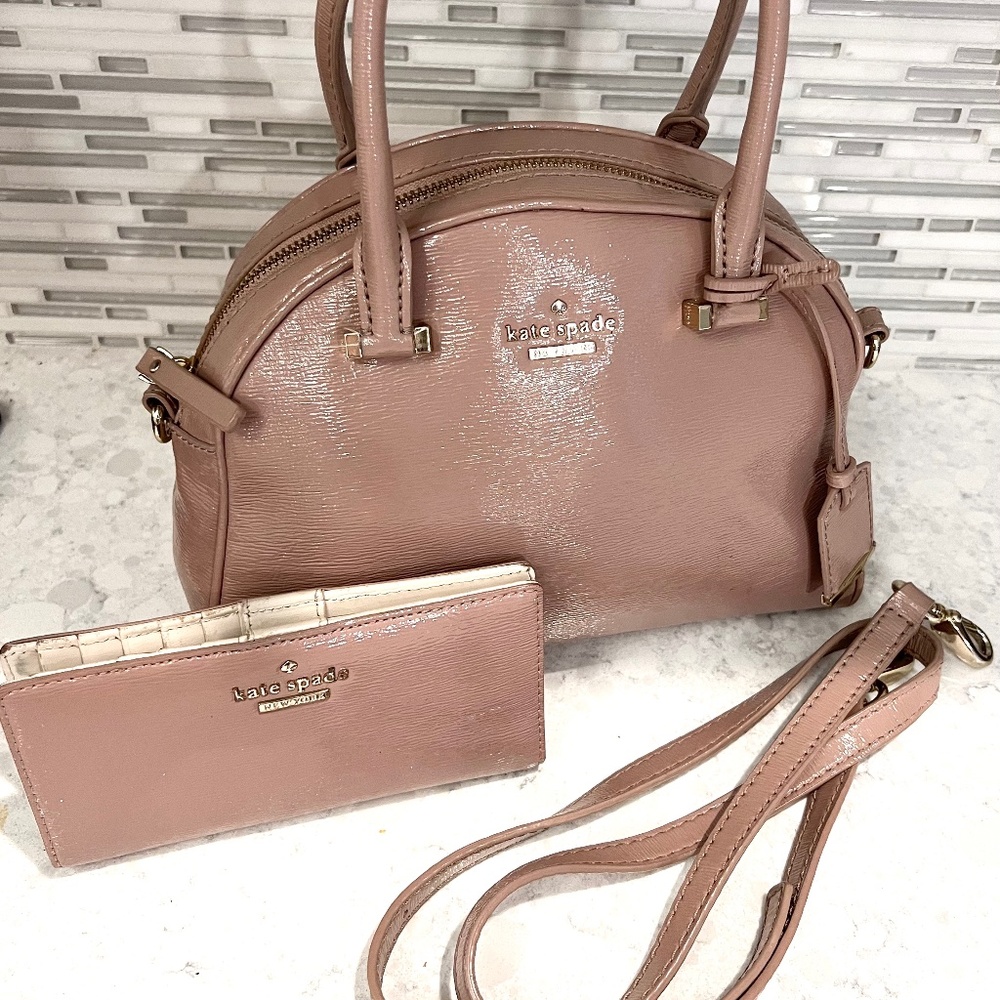 Kate Spade Handbag With Matching Shoulder Strap and Wallet